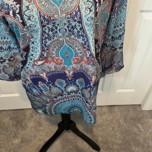 Chicos Size M V-Neck Paisley Print Tunic Top - Blue - Picture 14 of 15